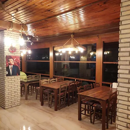 Kale-i Bala Palam Cafe * Camlihemsin